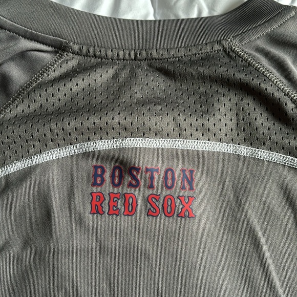 Boston Red Sox athletic Shirt Tee - Picture 6 of 7